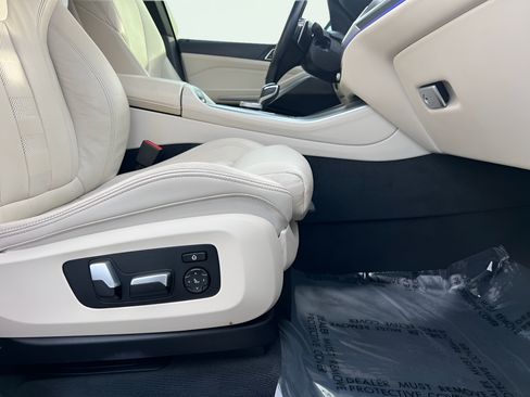 Used 2019 BMW X5 xDrive40i w/ Convenience Package AWD/4WD image 31