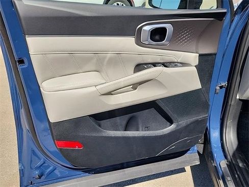 New 2025 Kia Sorento SX image 10