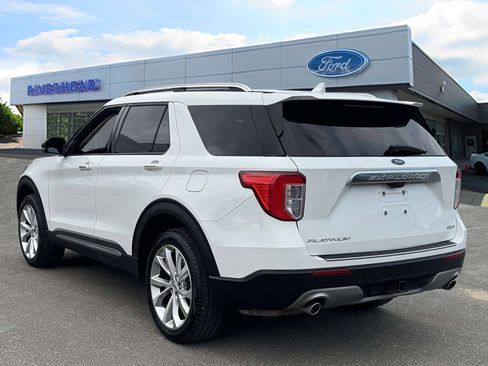 Used 2023 Ford Explorer Platinum w/ Technology Package image 5