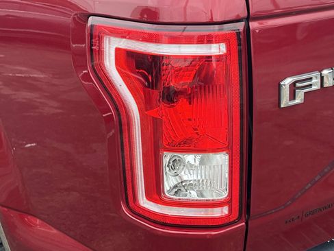 Used 2015 Ford F150 XLT w/ Equipment Group 302A Luxury RWD image 11