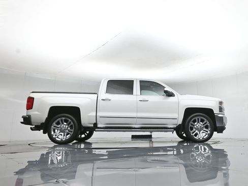 Used 2016 Chevrolet Silverado 1500 LTZ w/ LTZ Plus Package image 48