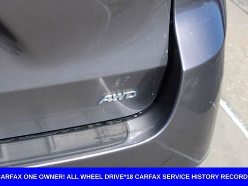 Used 2018 Toyota Sienna LE image 9