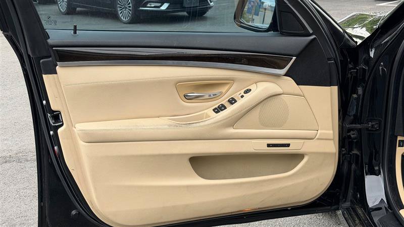 Used 2011 BMW 535i Sedan RWD image 21