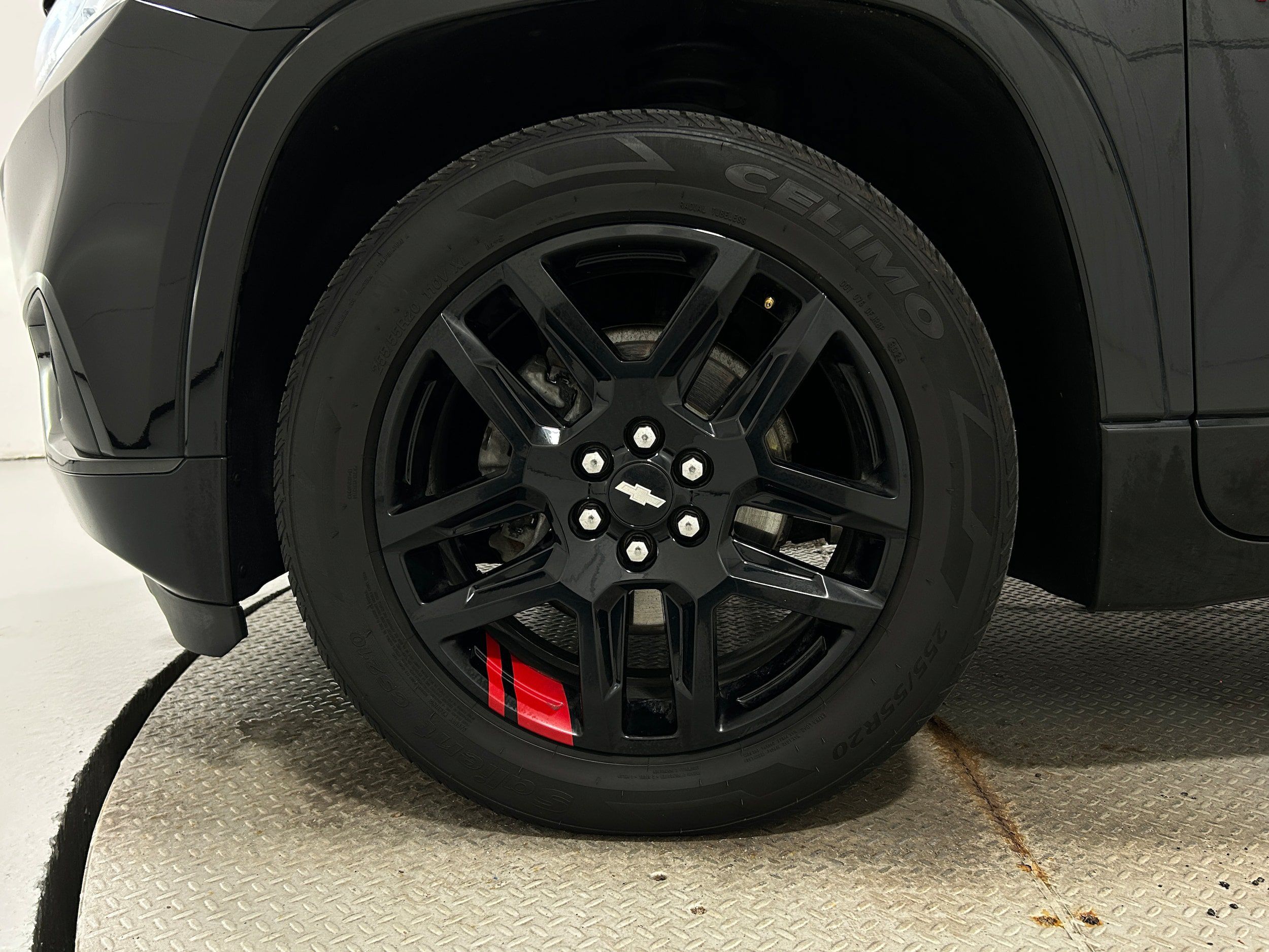 Used 2021 Chevrolet Traverse Premier w/ Redline Edition AWD/4WD image 42