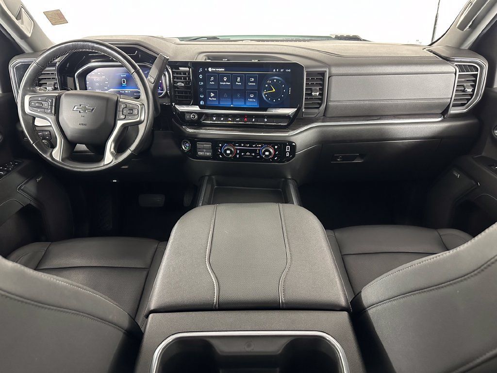 Used 2024 Chevrolet Silverado 2500 LTZ w/ LTZ Plus Package AWD/4WD image 10