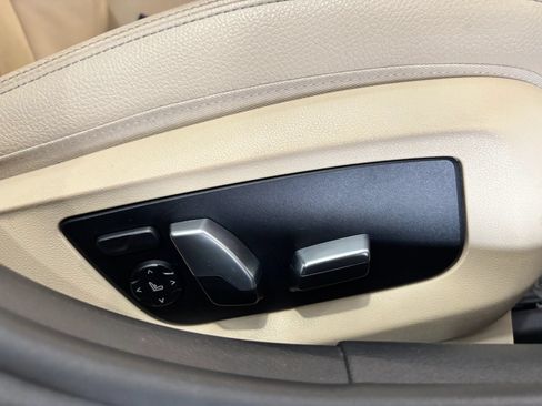 Used 2019 BMW 530i w/ Convenience Package RWD image 22
