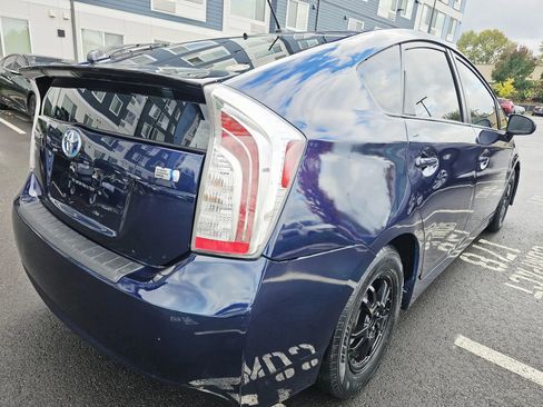 Used 2015 Toyota Prius Two image 5