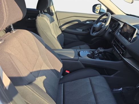 New 2026 Nissan Rogue SV w/ Cold Weather Package FWD image 10