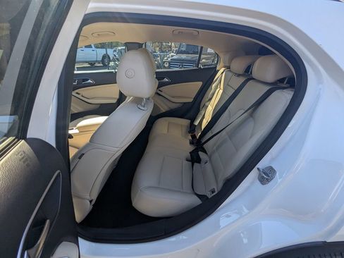 Certified 2020 Mercedes-Benz GLA 250 image 23