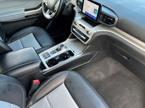 Certified 2023 Ford Explorer XLT w/ Equipment Group 202A image 19