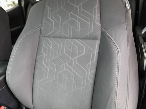 Used 2019 Toyota Tacoma TRD Sport w/ Technology Package RWD image 24