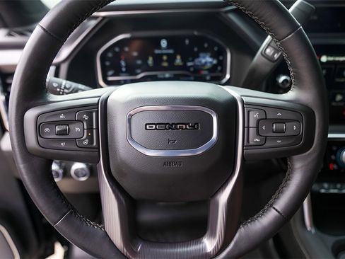 Used 2024 GMC Sierra 3500 Denali Ultimate image 12