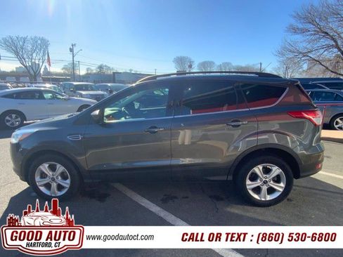 Used 2016 Ford Escape SE w/ Equipment Group 201A image 5