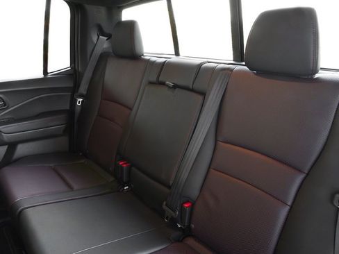 Used 2017 Honda Ridgeline Black Edition image 14