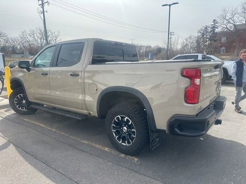Used 2022 Chevrolet Silverado 1500 ZR2 w/ Technology Package image 20