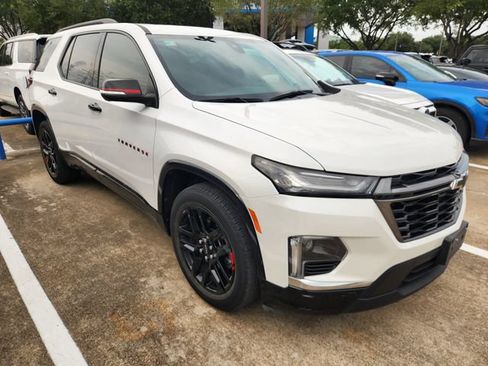 Used 2023 Chevrolet Traverse Premier w/ Redline Edition FWD image 1