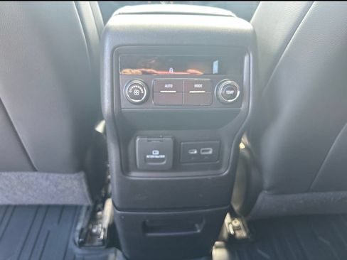 Used 2021 GMC Acadia AT4 w/ Trailering Package AWD/4WD image 19