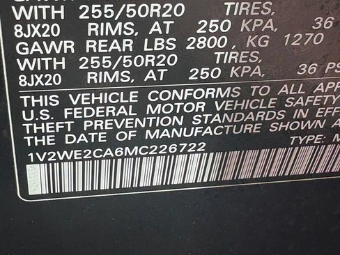Used 2021 Volkswagen Atlas Cross Sport SE w/ V6 Towing Package FWD image 19