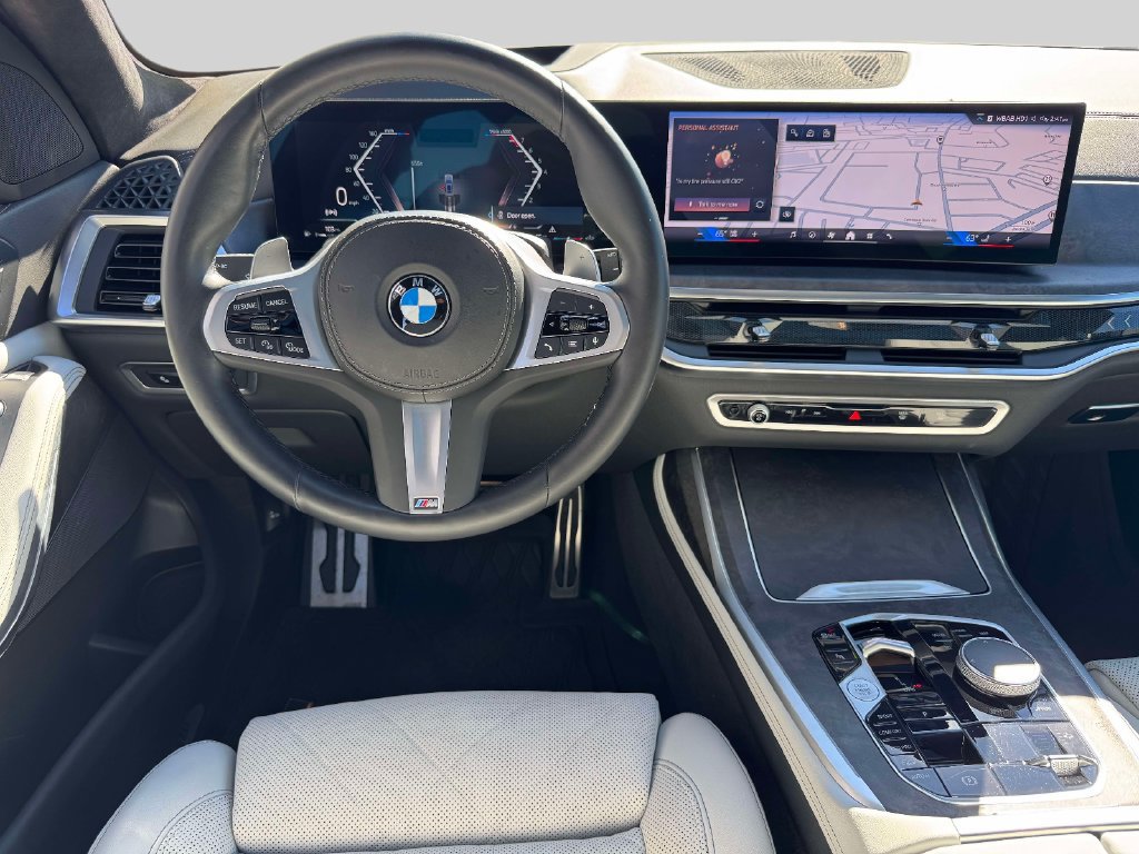 Certified 2024 BMW X7 xDrive40i w/ Dynamic Handling Package AWD/4WD image 16