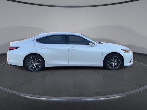 Used 2024 Lexus ES 350 w/ Premium Package FWD image 9