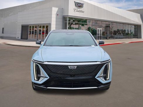 Certified 2024 Cadillac Lyriq Luxury RWD image 2