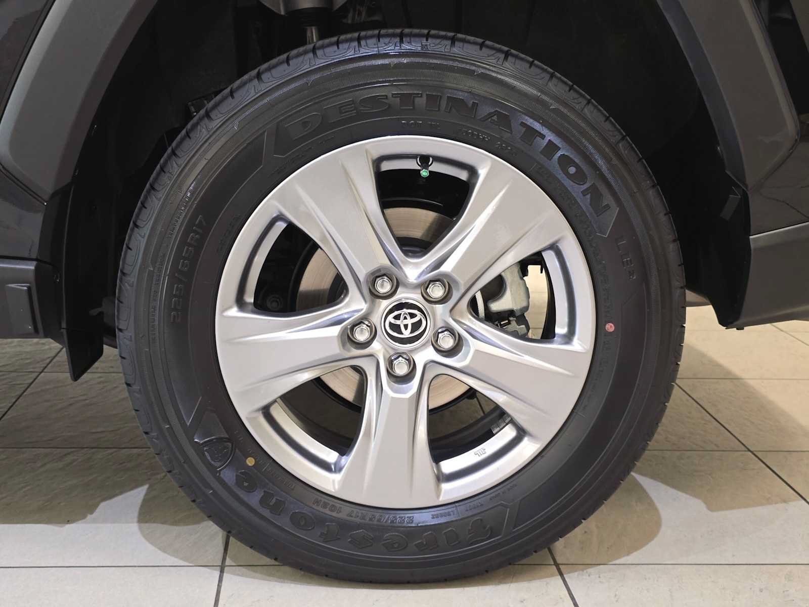 Certified 2025 Toyota RAV4 XLE w/ Convenience Package AWD/4WD image 8