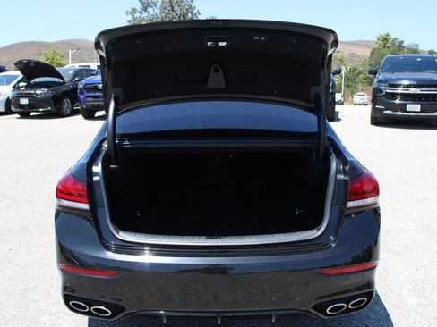 Used 2018 Genesis G80 3.3T Sport RWD image 11