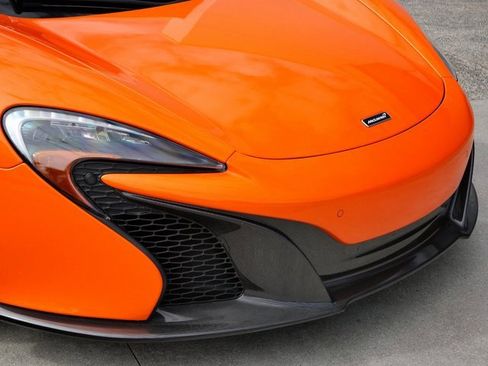 Used 2015 McLaren 650S Spider image 19