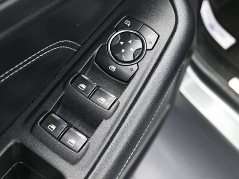 Used 2022 Ford Edge Titanium AWD/4WD image 13