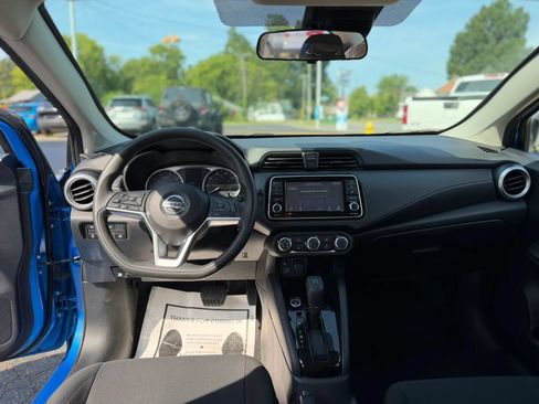 Used 2021 Nissan Versa S FWD image 11