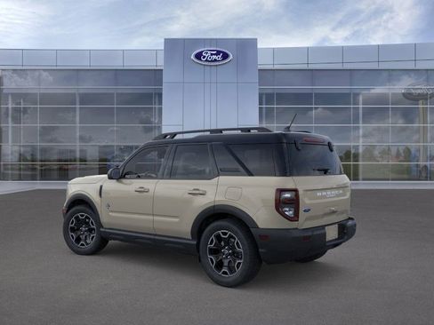 New 2025 Ford Bronco Sport Outer Banks image 4