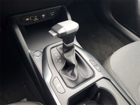 New 2025 Kia K4 LXS image 22