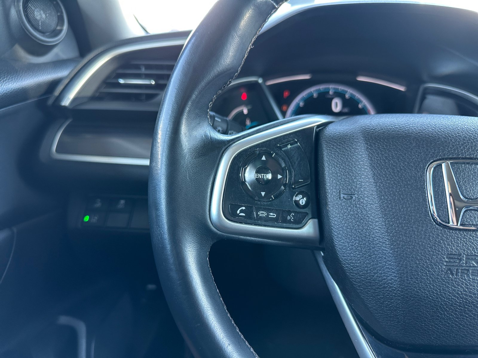Used 2020 Honda Civic EX-L image 19
