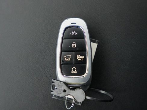 Used 2023 Hyundai Palisade Limited w/ Cargo Package image 36