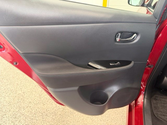 Used 2020 Nissan Leaf SV w/ Protection Package FWD image 25