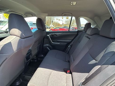 Used 2020 Toyota RAV4 LE w/ All Weather Liner Package AWD/4WD image 28