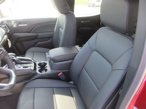 New 2026 GMC Canyon Elevation w/ Convenience Package AWD/4WD image 12