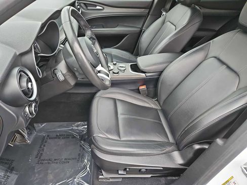Used 2022 Alfa Romeo Stelvio Ti image 16
