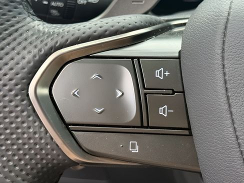 Used 2026 Lexus TX 500h AWD w/ Technology Package image 17