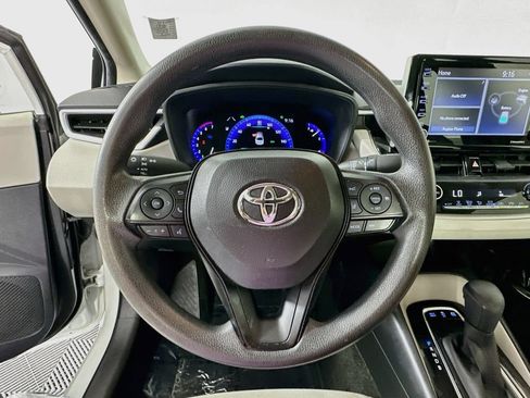 Used 2021 Toyota Corolla LE w/ Carpet Mat Package (TMS) FWD image 12