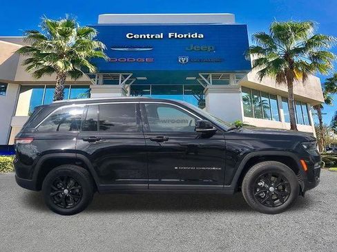 Certified 2023 Jeep Grand Cherokee Limited RWD image 4