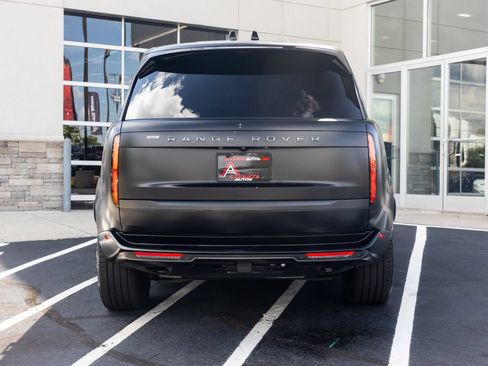 Used 2024 Land Rover Range Rover SE AWD/4WD image 15
