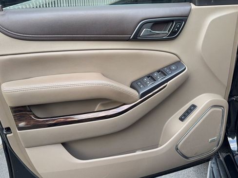 Used 2016 GMC Yukon XL SLT image 13