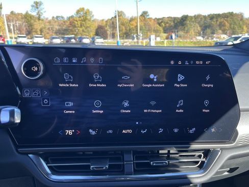 New 2026 Chevrolet Equinox EV LT image 6