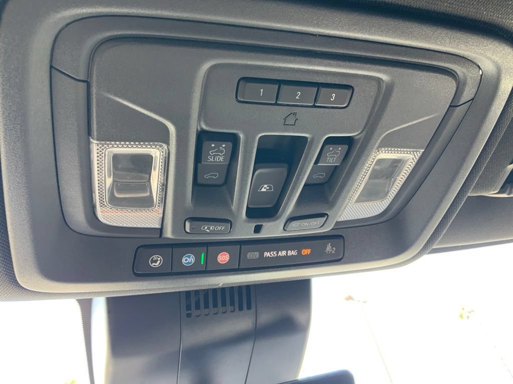 Used 2022 GMC Sierra 1500 AT4 w/ AT4 Premium Package AWD/4WD image 25