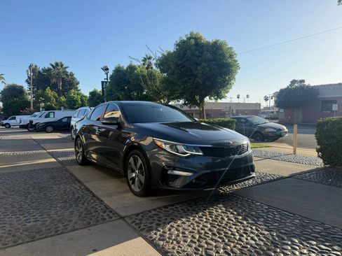 Used 2020 Kia Optima S FWD image 3