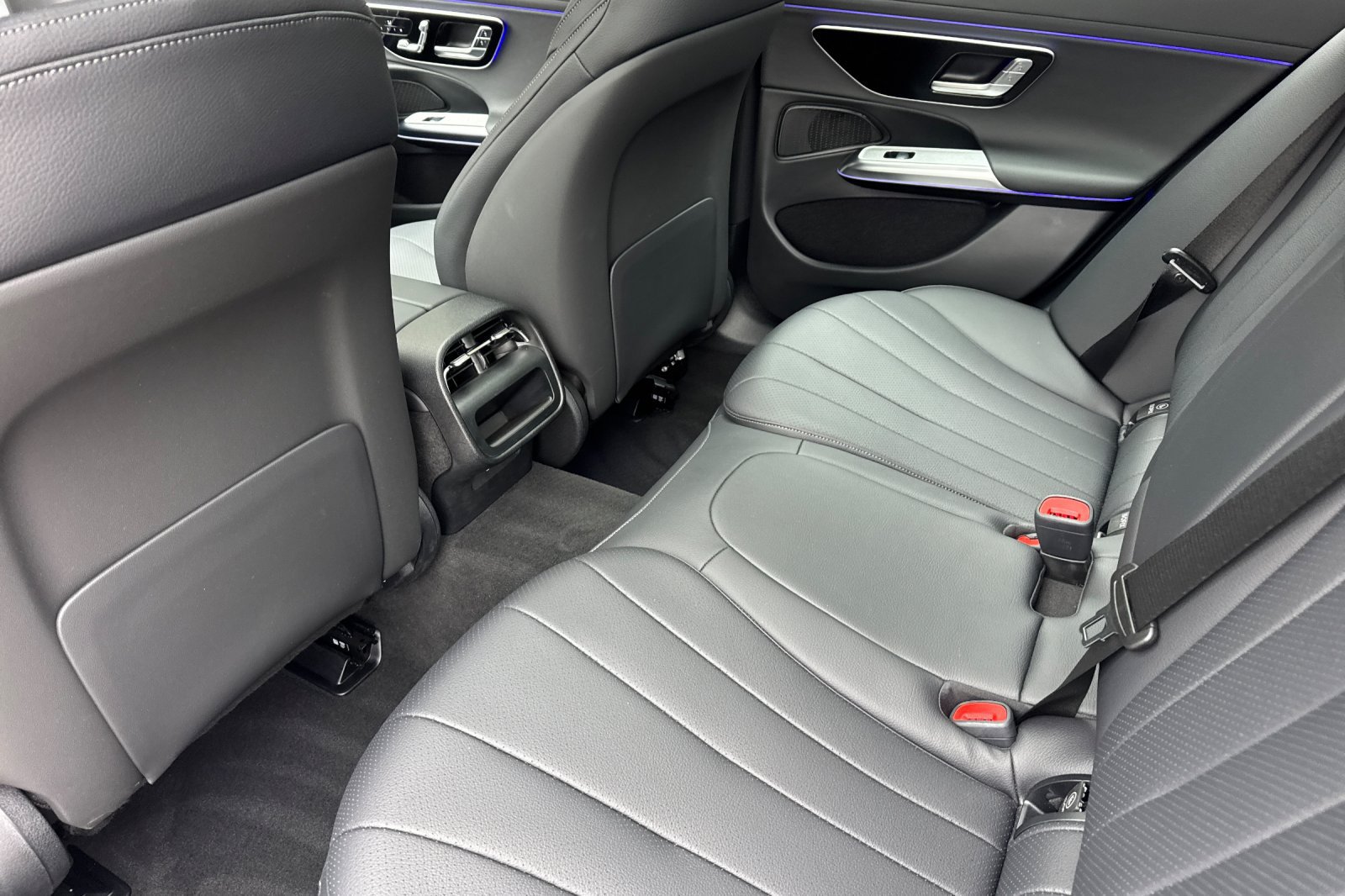 Used 2026 Mercedes-Benz E 350 Sedan image 14
