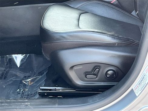 Used 2023 Jeep Compass Limited image 19