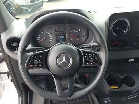 Used 2020 Mercedes-Benz Sprinter 3500 image 15