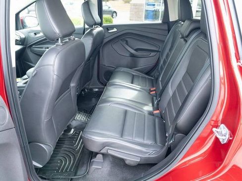 Used 2019 Ford Escape Titanium image 28